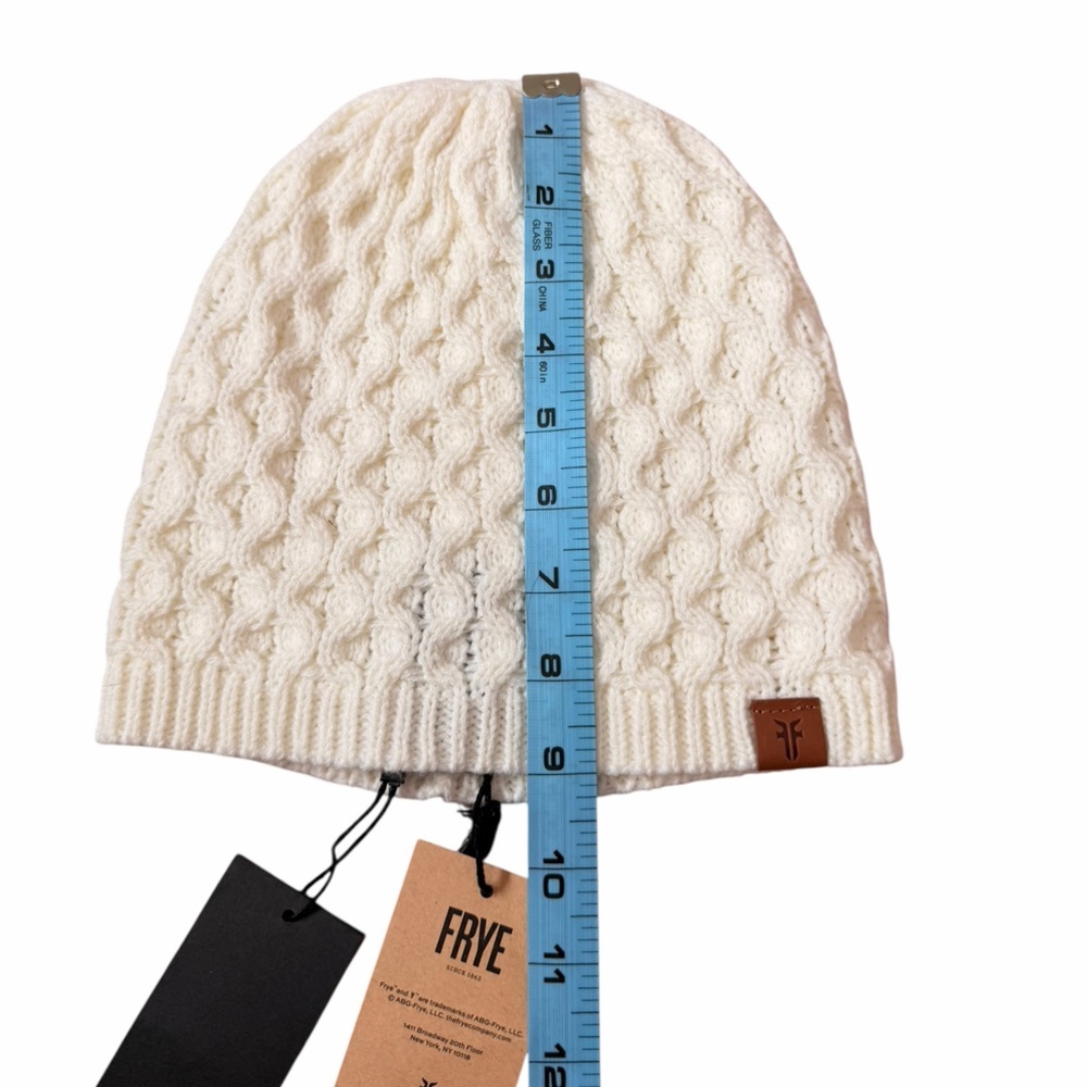 Frye Cable Knit Off White Beanie Hat One Size 100% Acrylic Knitwear NWT - Picture 5 of 6
